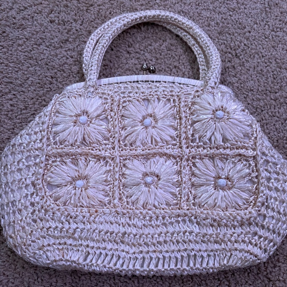 Straw handbag